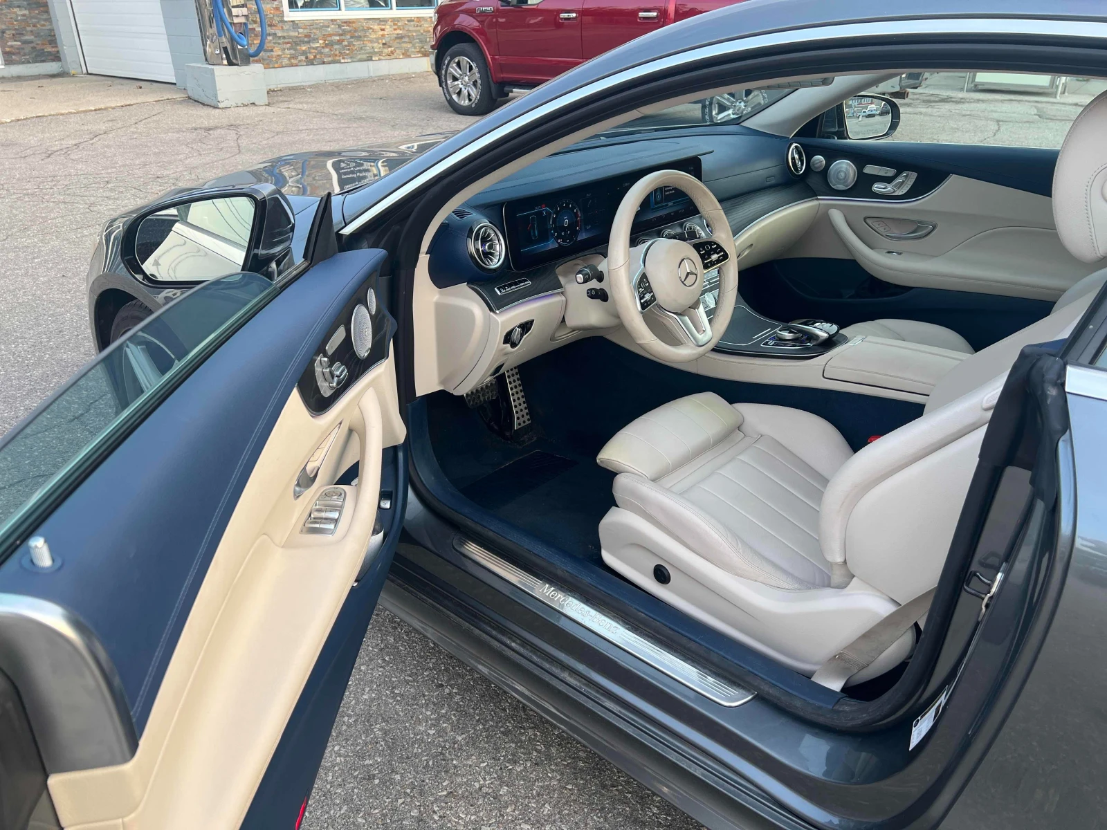 Mercedes-Benz E 450 * CARFAX *    | Mobile.bg   7