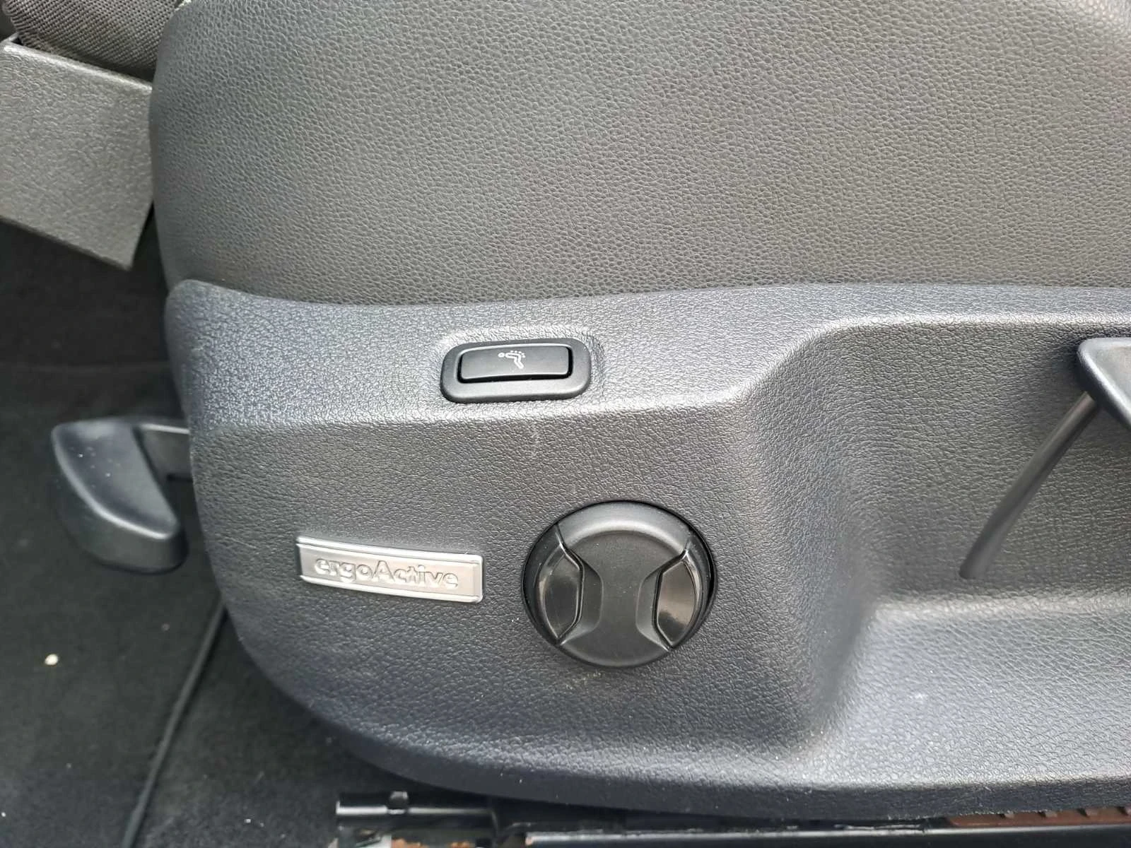 VW Golf 1.6 TDI | Mobile.bg � ����������� 10