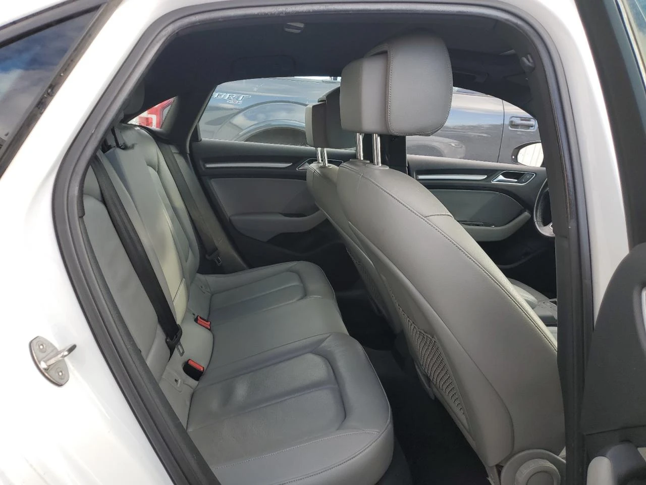 Audi A3 2.0* PREMIUM* РЕАЛНИ КМ ! - изображение 10