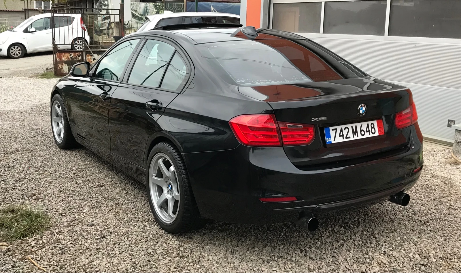 BMW 335 xDrive, РЪЧКА - изображение 3