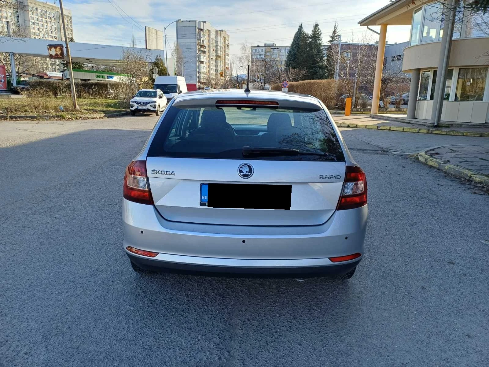 Skoda Rapid 1.6TDI Spaceback Facelift, снимка 6 - Автомобили и джипове - 53783582