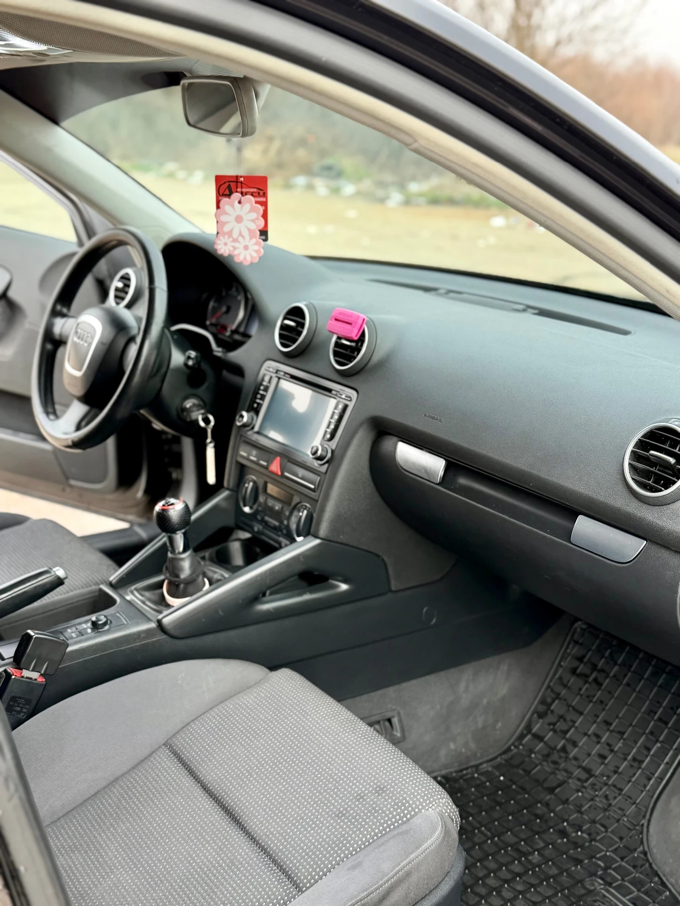 Audi A4 SPORTBACK 2.0TDI, снимка 7 - Автомобили и джипове - 53827495