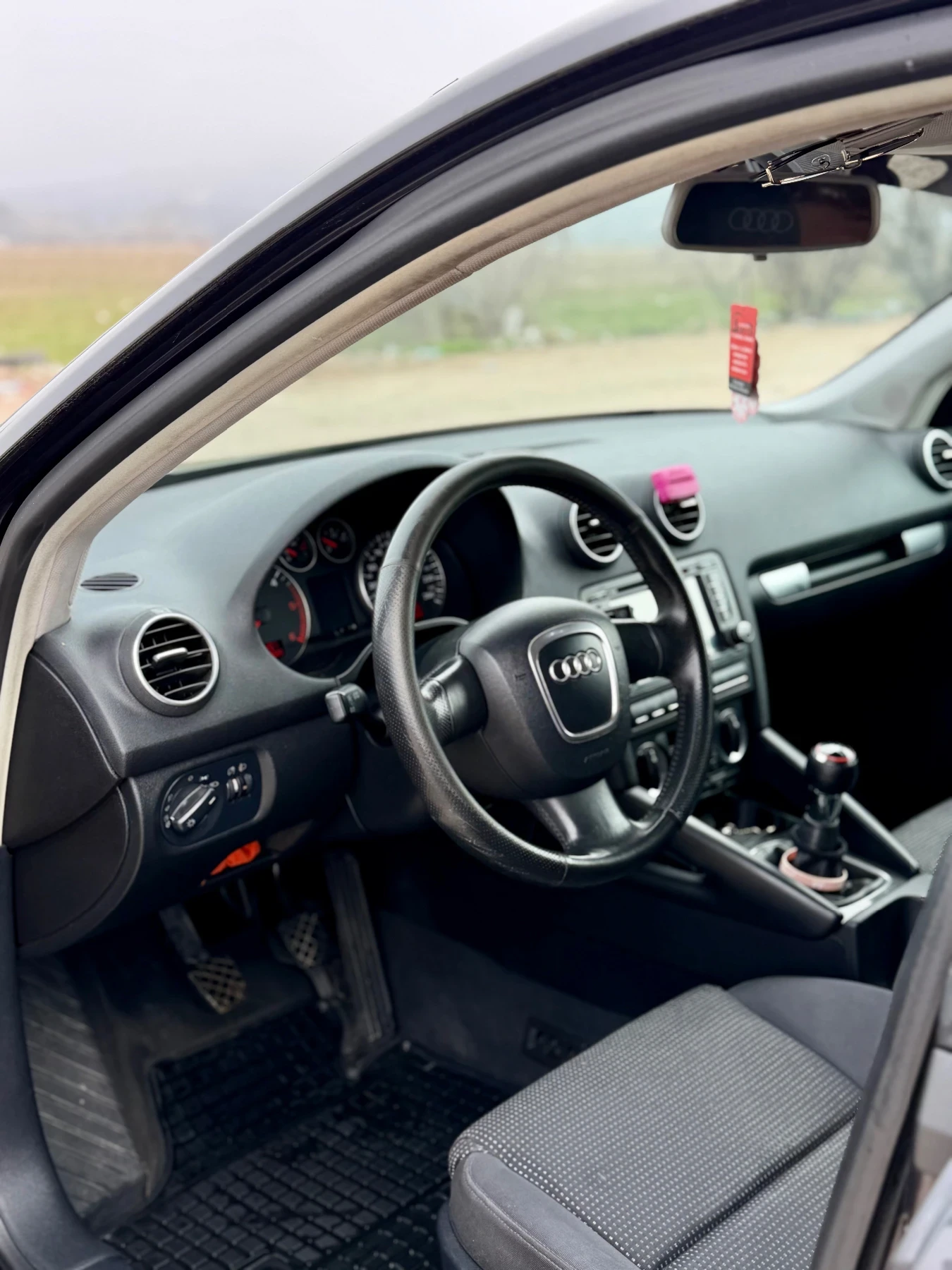 Audi A4 SPORTBACK 2.0TDI, снимка 6 - Автомобили и джипове - 53827495