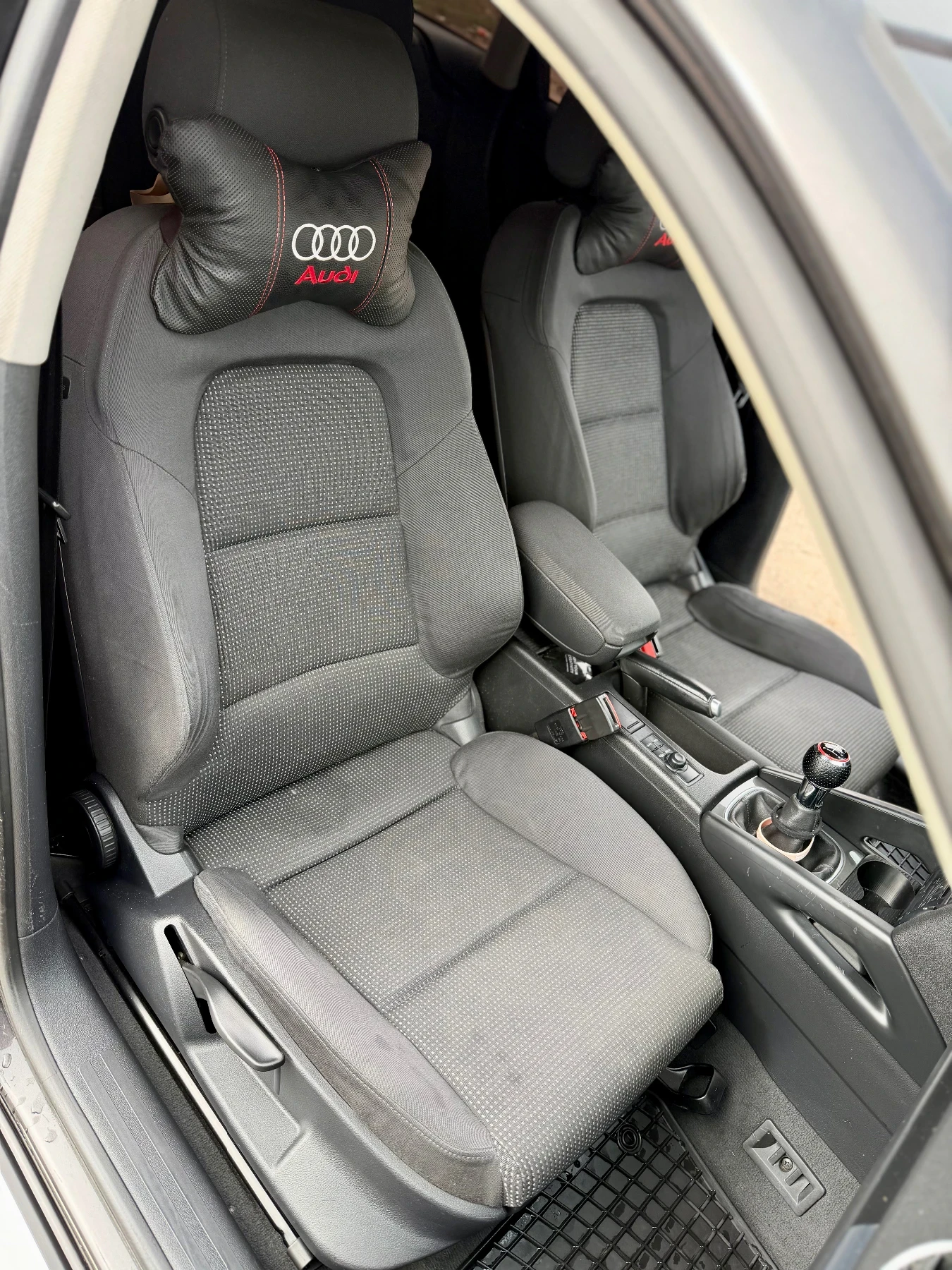 Audi A4 SPORTBACK 2.0TDI, снимка 8 - Автомобили и джипове - 53827495