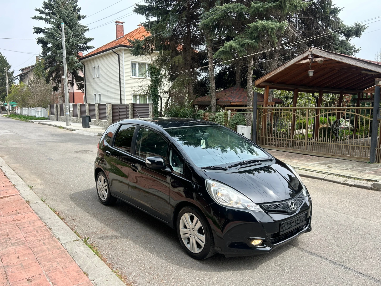 Honda Jazz 1, 4 100k NAVI, снимка 3 - Автомобили и джипове - 54309370