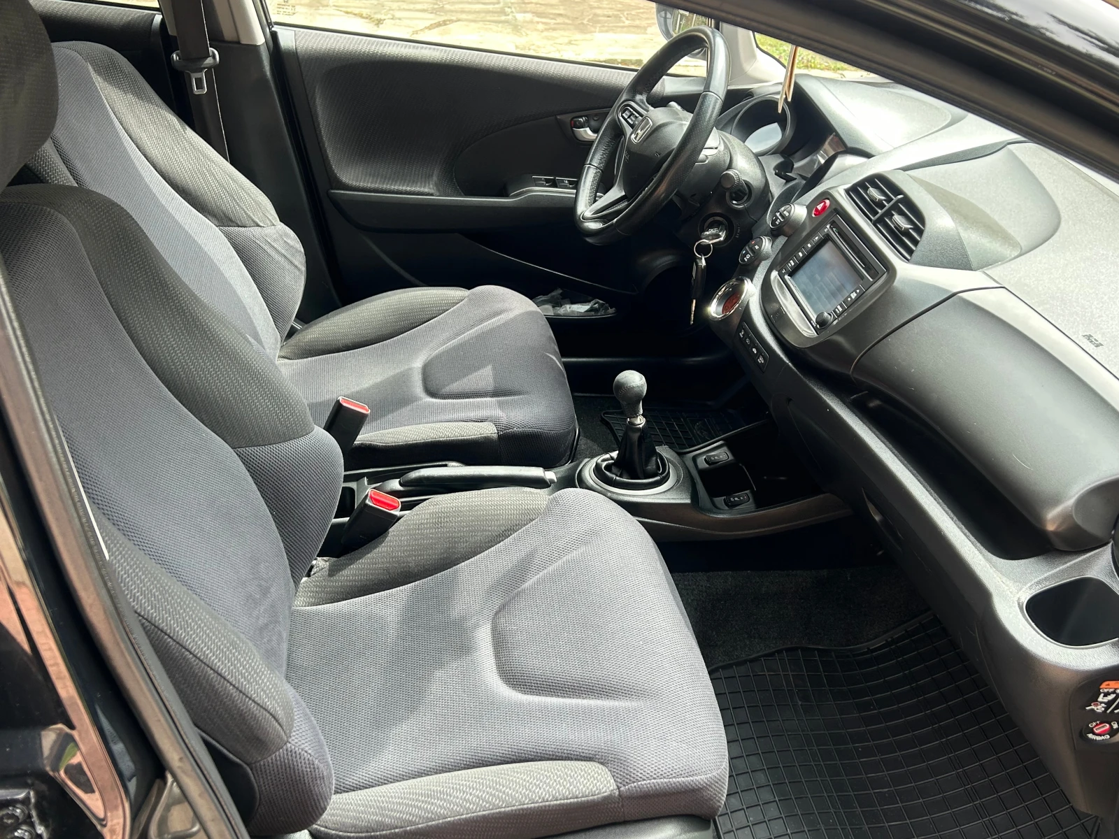 Honda Jazz 1, 4 100k NAVI, снимка 10 - Автомобили и джипове - 54309370