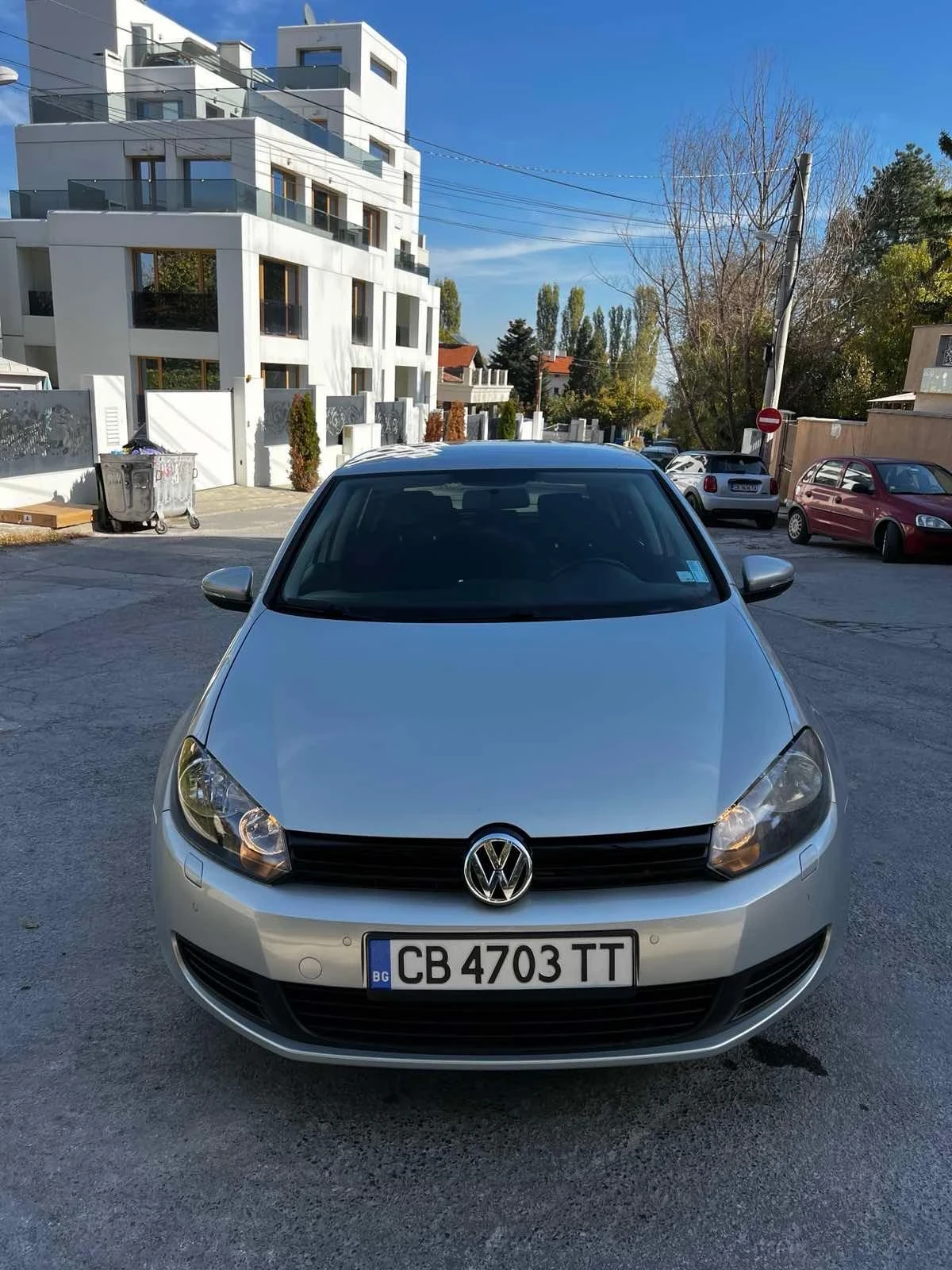VW Golf 1.6 TDI, снимка 3 - Автомобили и джипове - 54301857