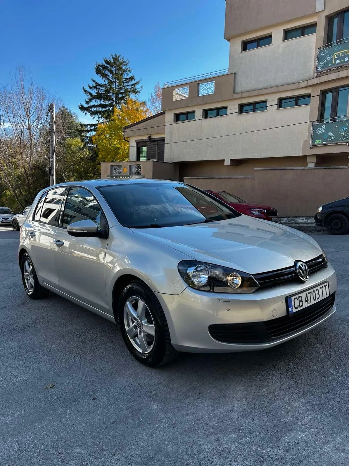 VW Golf 1.6 TDI, снимка 2 - Автомобили и джипове - 54301857