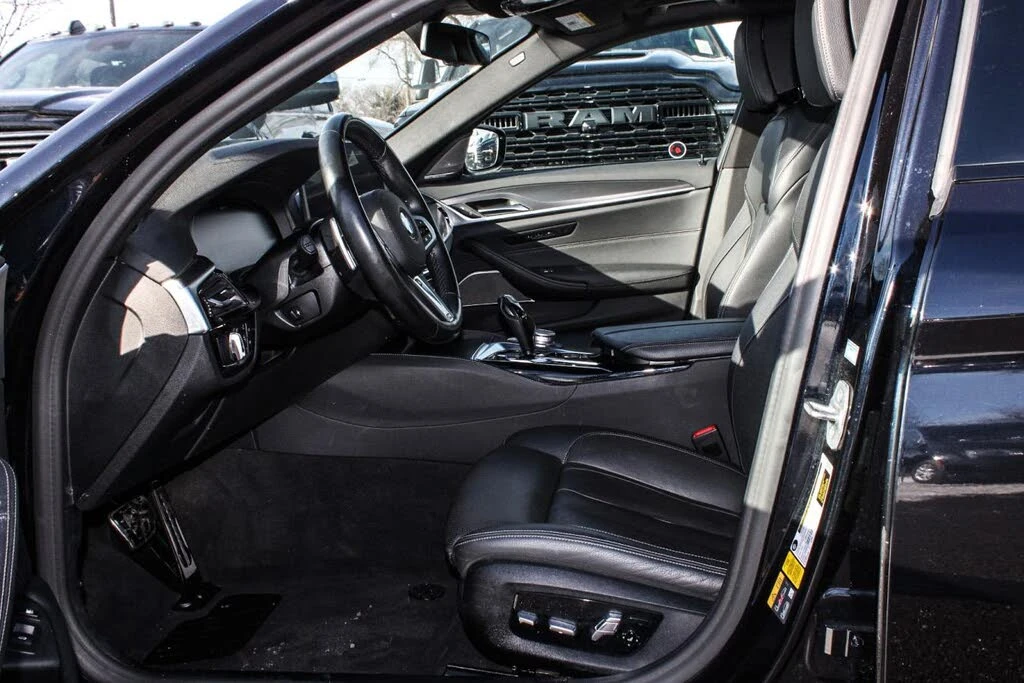 BMW 530E xDrive Hybrid Plug-in AWD, снимка 12 - Автомобили и джипове - 54360988