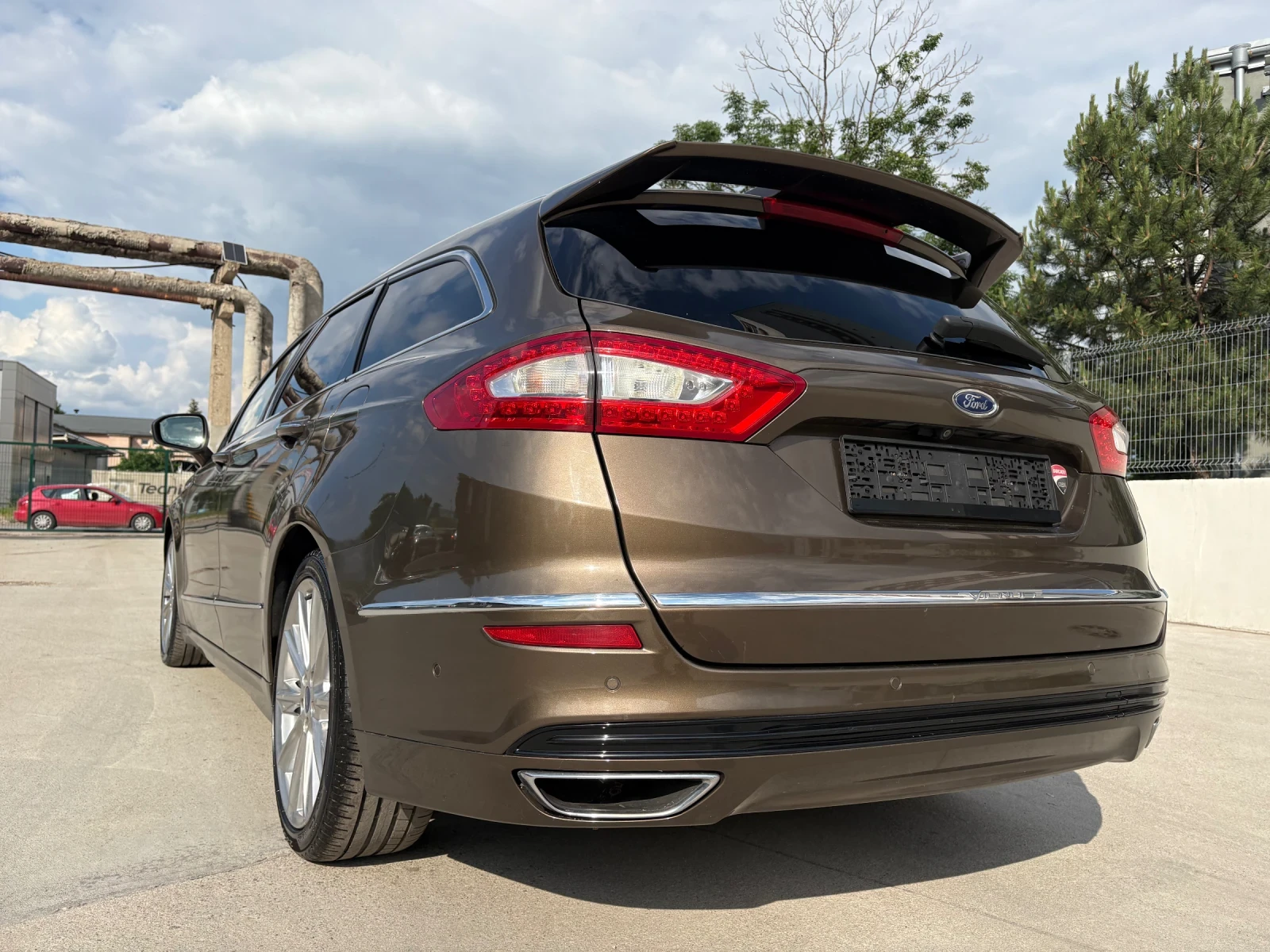 Ford Mondeo Vignale AWD 180hp Automatic Full Extras 139x km, снимка 5 - Автомобили и джипове - 54985376