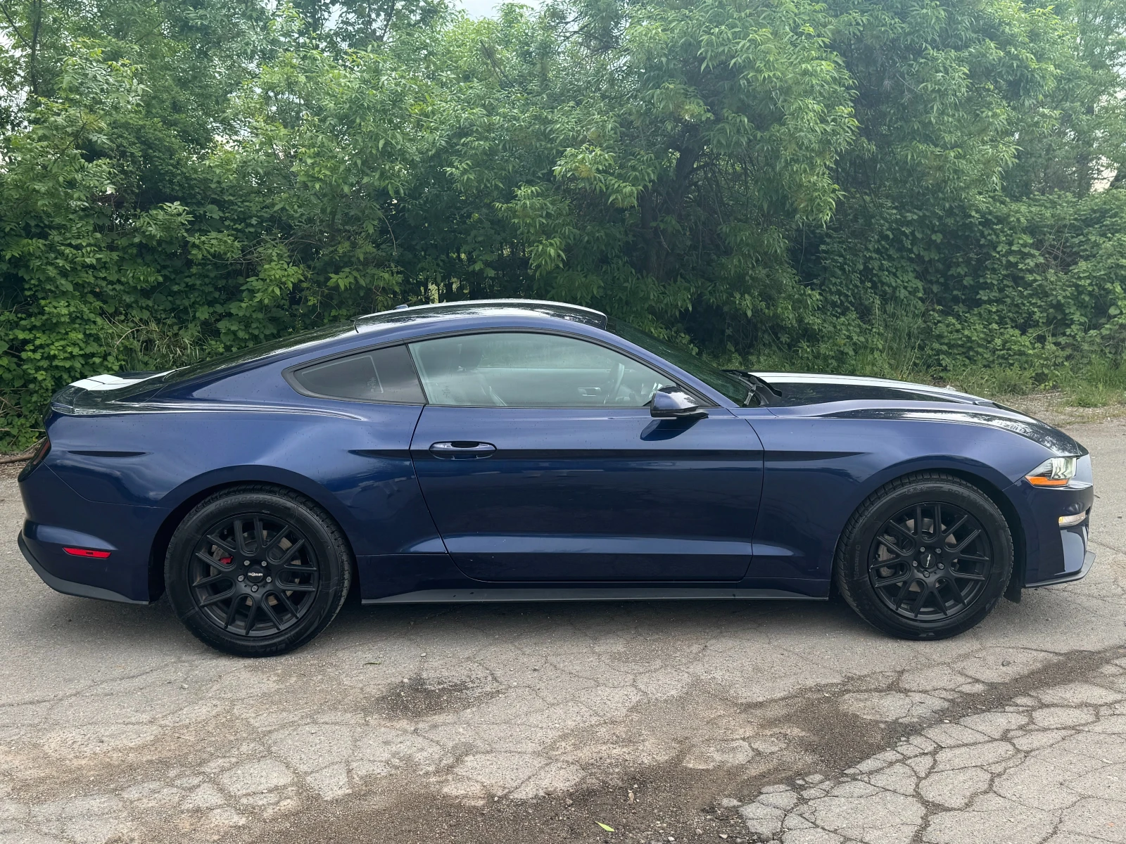 Ford Mustang 2.3 ECOBOOST| КОЖА| ПОДГРЕВ| ОБДУХ.| FACE| DIGITAL, снимка 3 - Автомобили и джипове - 55004100