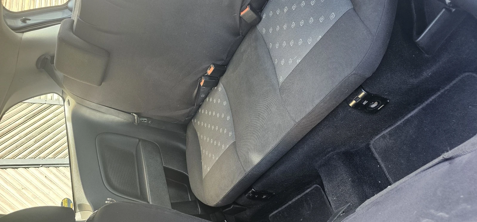 Ford Fiesta, снимка 12 - Автомобили и джипове - 55055451
