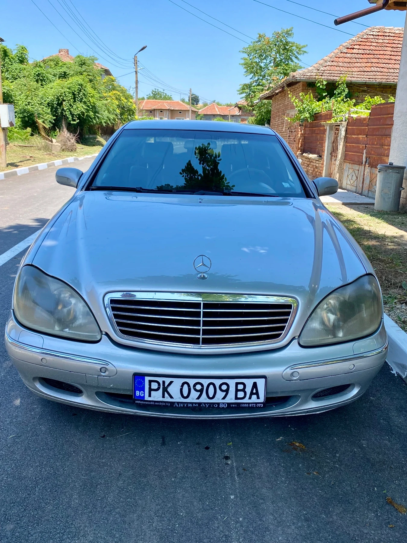 Mercedes-Benz 320