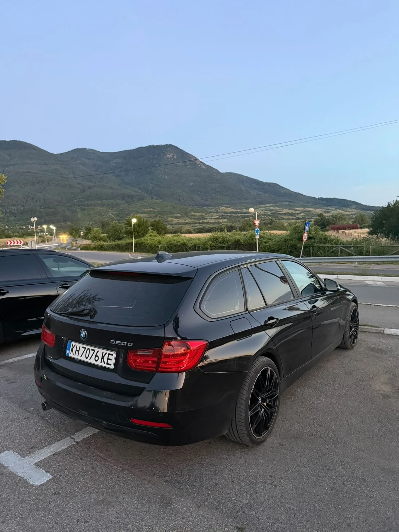 BMW 320, снимка 5 - Автомобили и джипове - 55212493