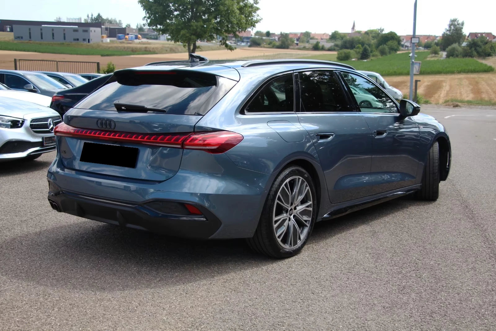 Audi A5 40 TDI AVANT S-LINE PLUS MMI-DISPLAY MATRIX , снимка 2 - Автомобили и джипове - 55354475