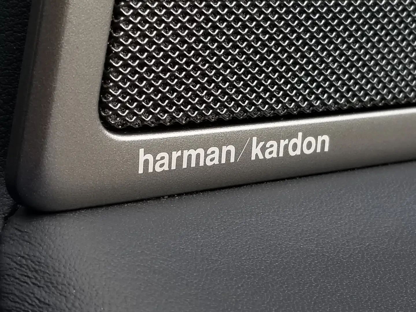 BMW 750 NO ACCIDENT M-SPORT CARBON CORE HUD MASSAGE H/K SO | Mobile.bg � ����������� 12