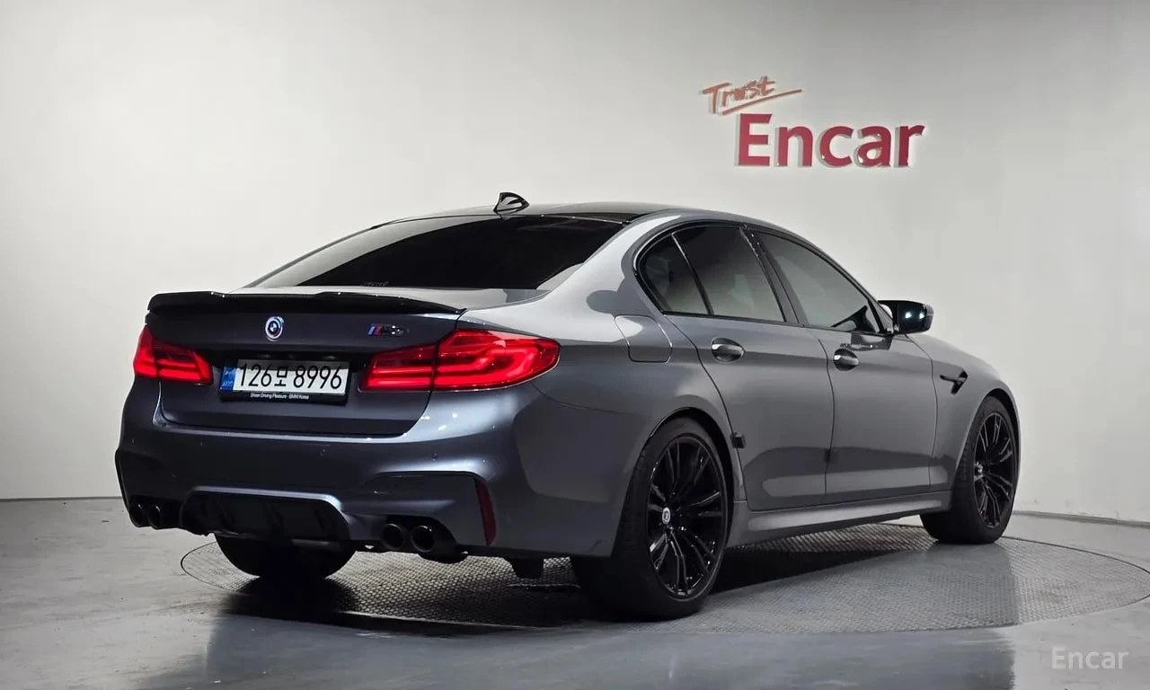 BMW M5 Bowers & Wilkins / Лазери / 360 / Обдухване, снимка 2 - Автомобили и джипове - 55949638