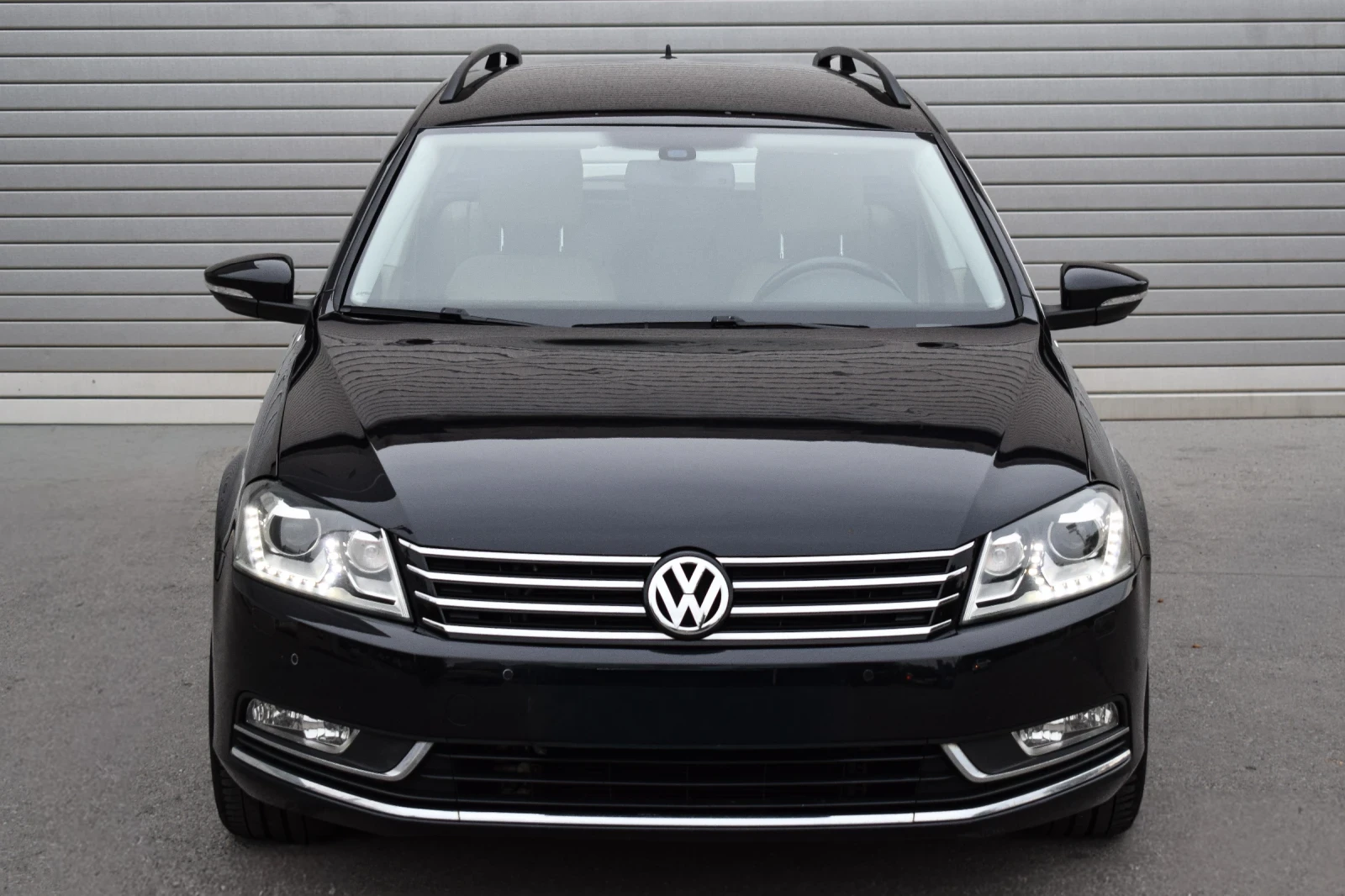 VW Passat 2.00D/Matrix/FULL/LED/DSG6/Navi/360* ОБСЛУЖЕН/TOP*, снимка 2 - Автомобили и джипове - 56276111