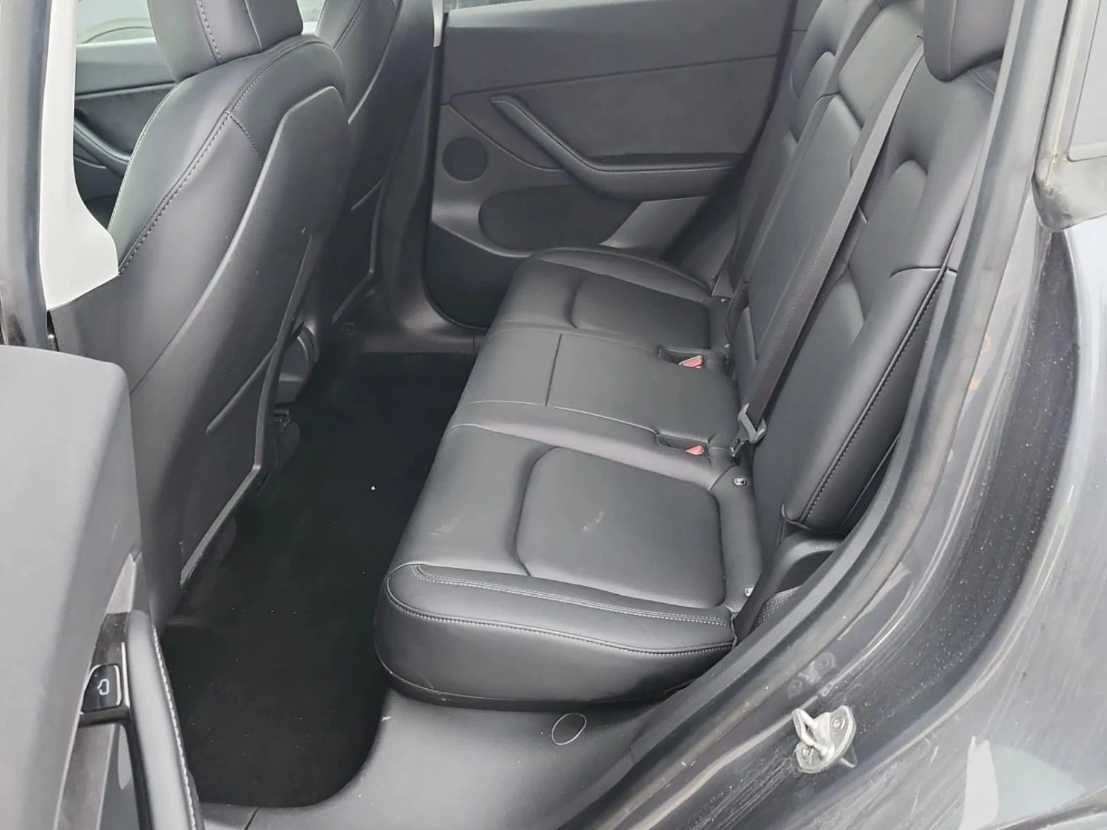 Tesla Model Y, снимка 12 - Автомобили и джипове - 56716989