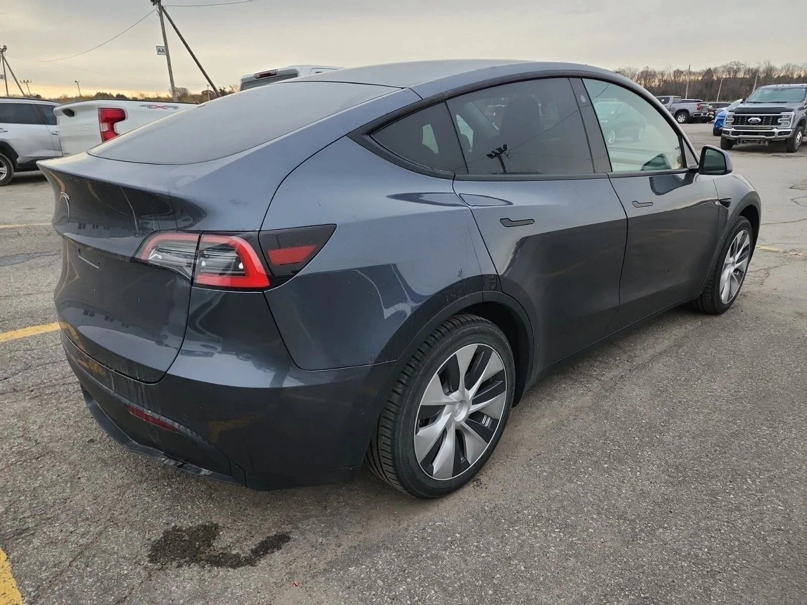 Tesla Model Y, снимка 3 - Автомобили и джипове - 56716989