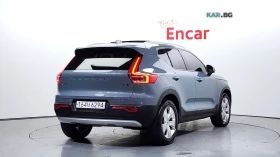 Volvo XC40 T4* MOMENTUM* DISTRONIC* КАМЕРА* SUNROOF* ПОДГРЕВ*, снимка 3