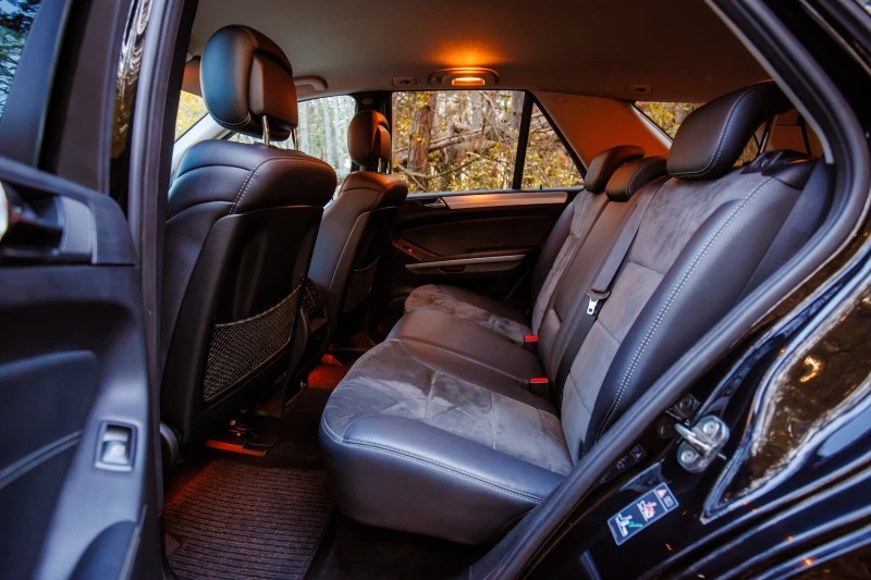 Mercedes-Benz ML 350 CDI 4 MATIC, снимка 7 - Автомобили и джипове - 52568134