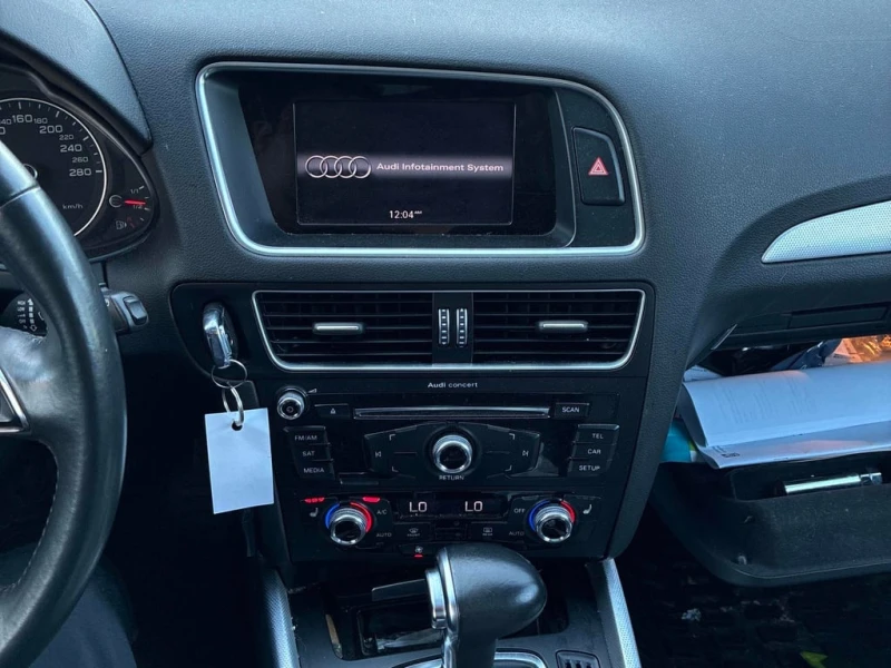 Audi Q5 * 2.0T Technik * CARFAX * ЦЕНА ДО БГ, снимка 9 - Автомобили и джипове - 53214286