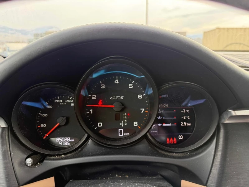 Porsche Macan * GTS * CARFAX * ЦЕНА ДО БГ, снимка 8 - Автомобили и джипове - 53383425