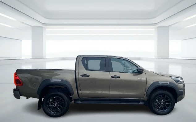 Toyota Hilux 4×4 Double Cab = NEW Invincible Гаранция - изображение 5