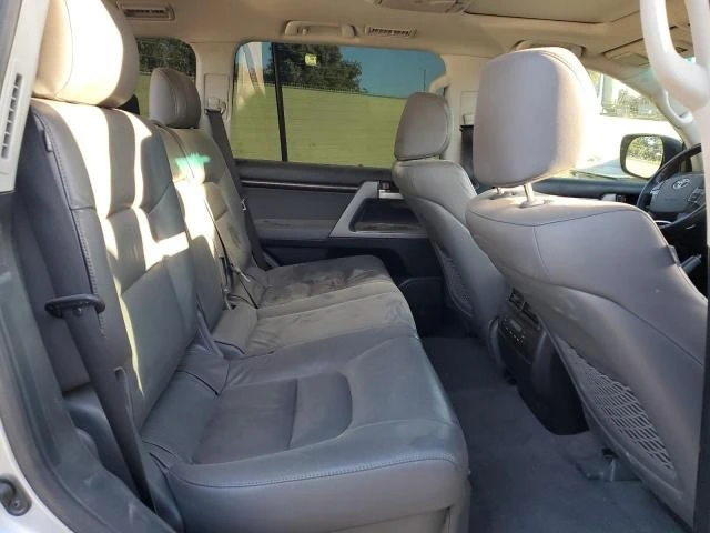 Toyota Land cruiser 5.7 V8 * * CARFAX * * АВТО КРЕДИТ * *  - изображение 10