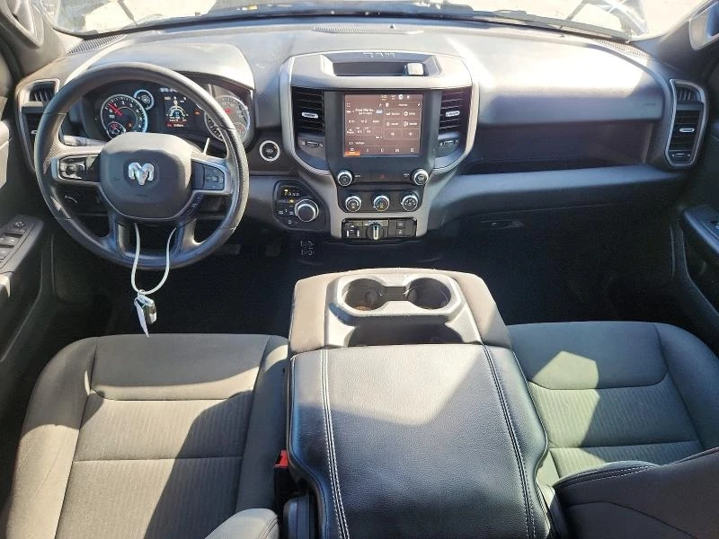 Dodge RAM 1500, снимка 8 - Автомобили и джипове - 54666821