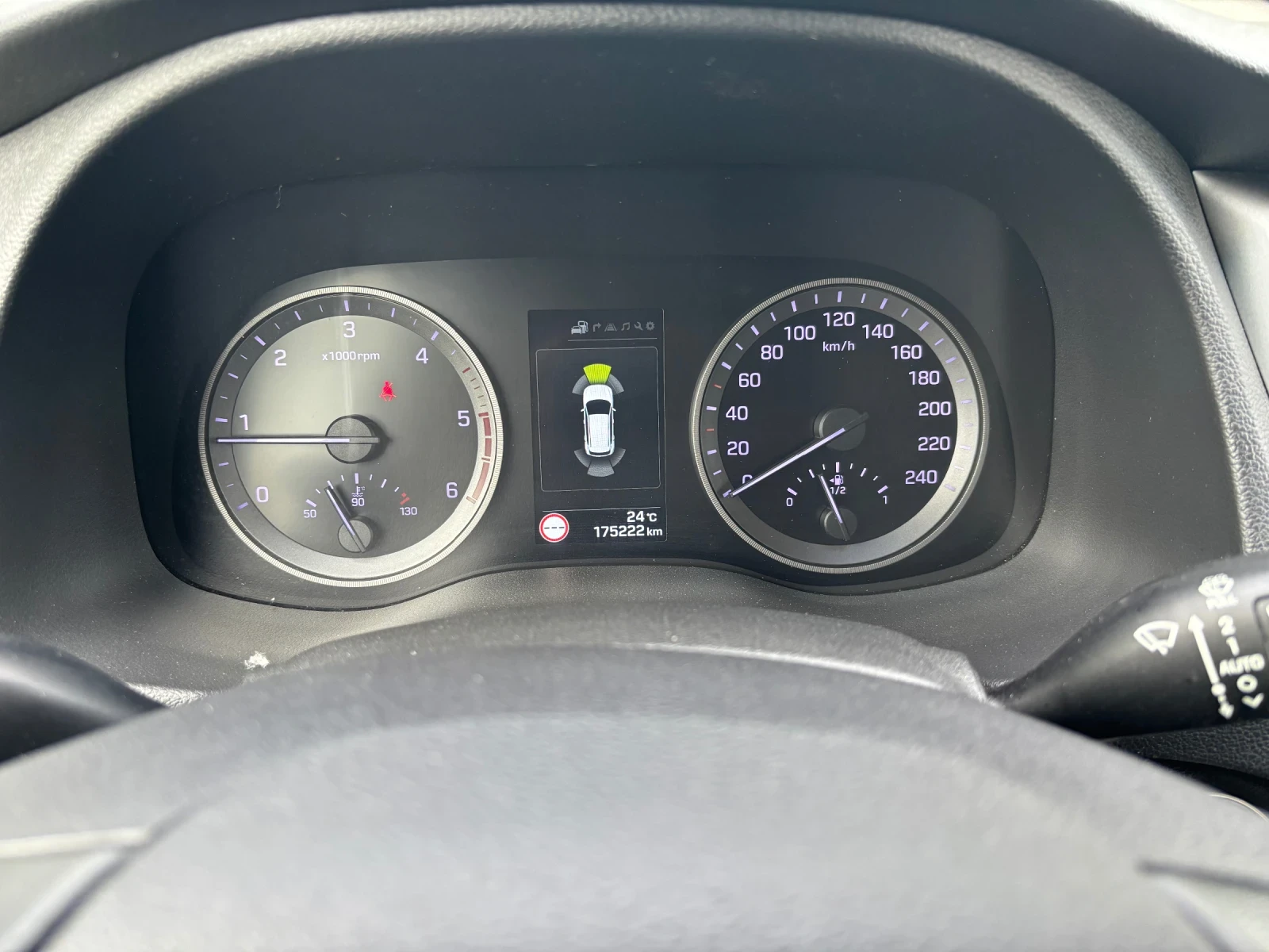 Hyundai Tucson 1, 7 crdi /6 ck./Keyless-Go /Navi/Камера/LED / - изображение 9