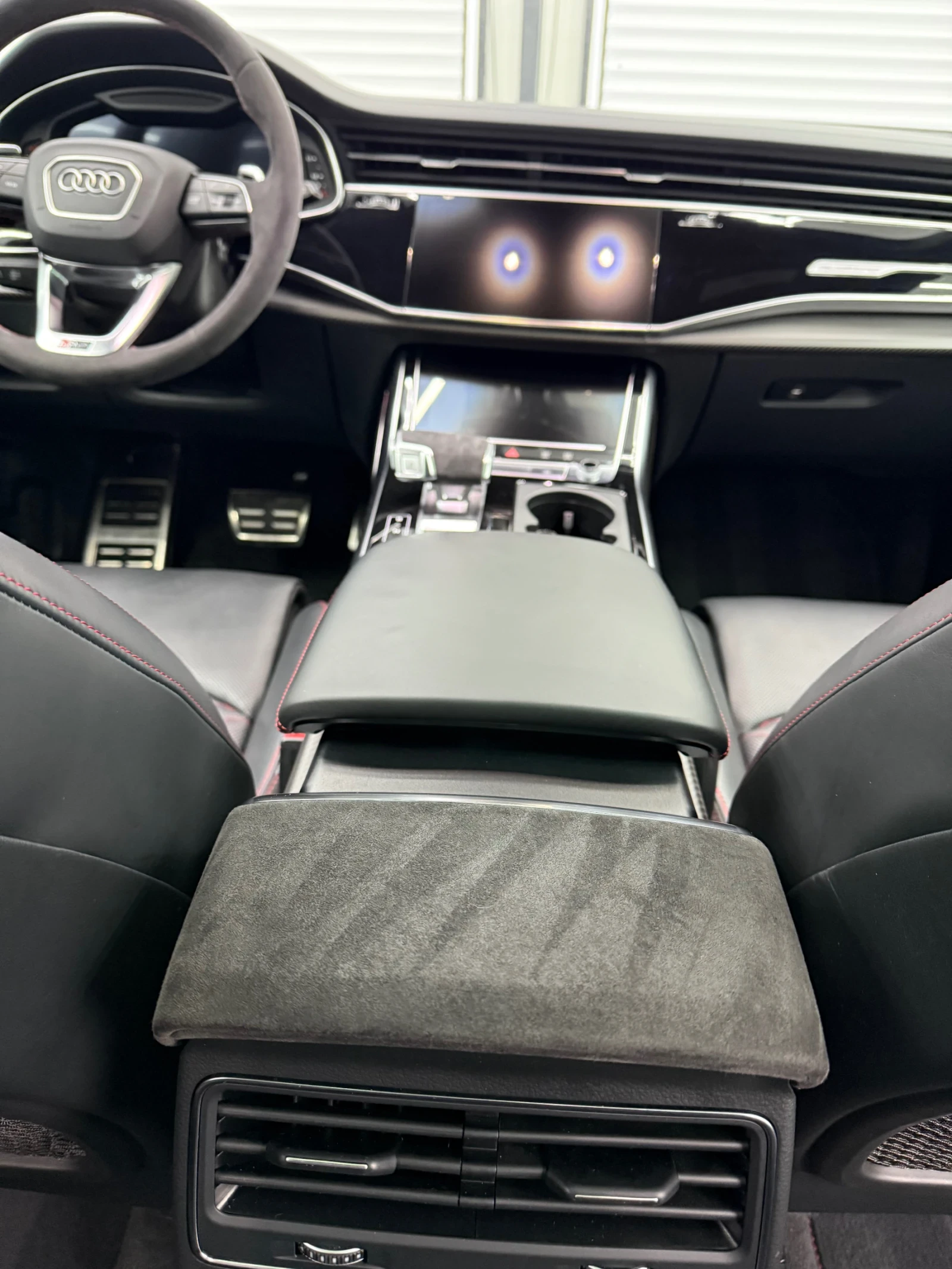 Audi RSQ8 Carbon Edition  - изображение 10