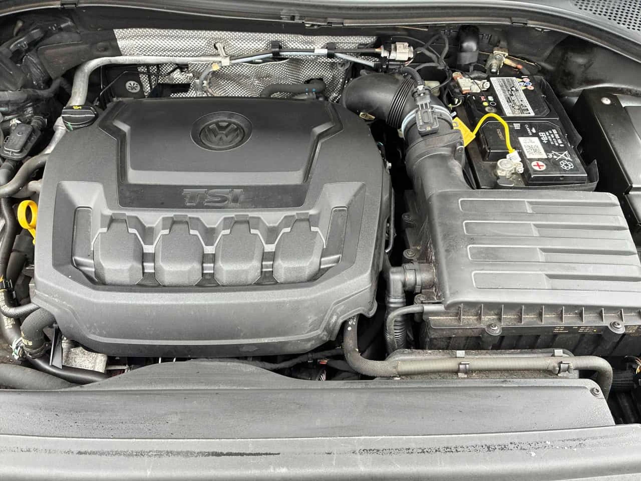 VW Tiguan * Highline * CARFAX * ОТ ПРЕДСТАВИТЕЛСТВО * , снимка 15 - Автомобили и джипове - 54144987