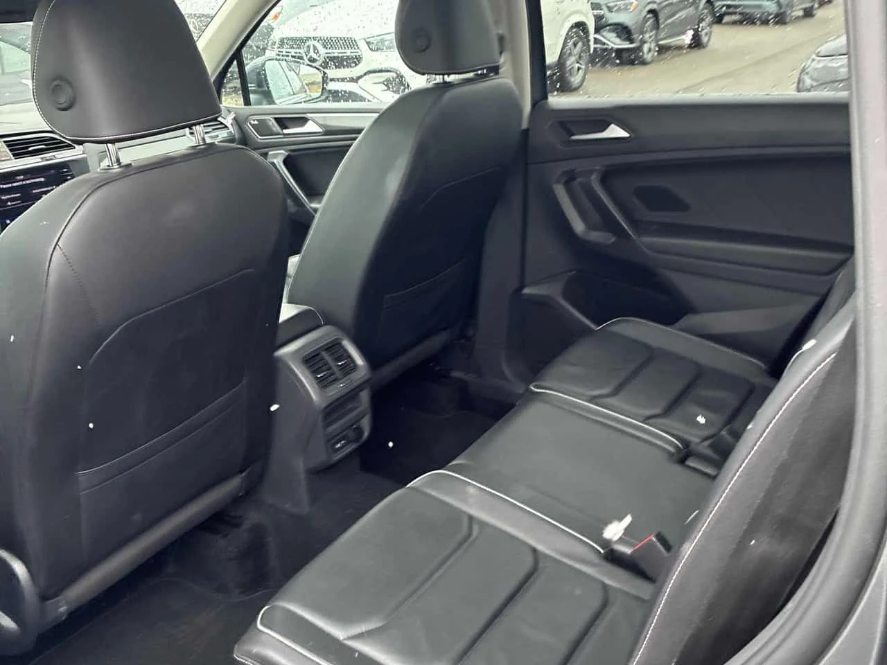 VW Tiguan * Highline * CARFAX * ОТ ПРЕДСТАВИТЕЛСТВО * , снимка 11 - Автомобили и джипове - 54144987