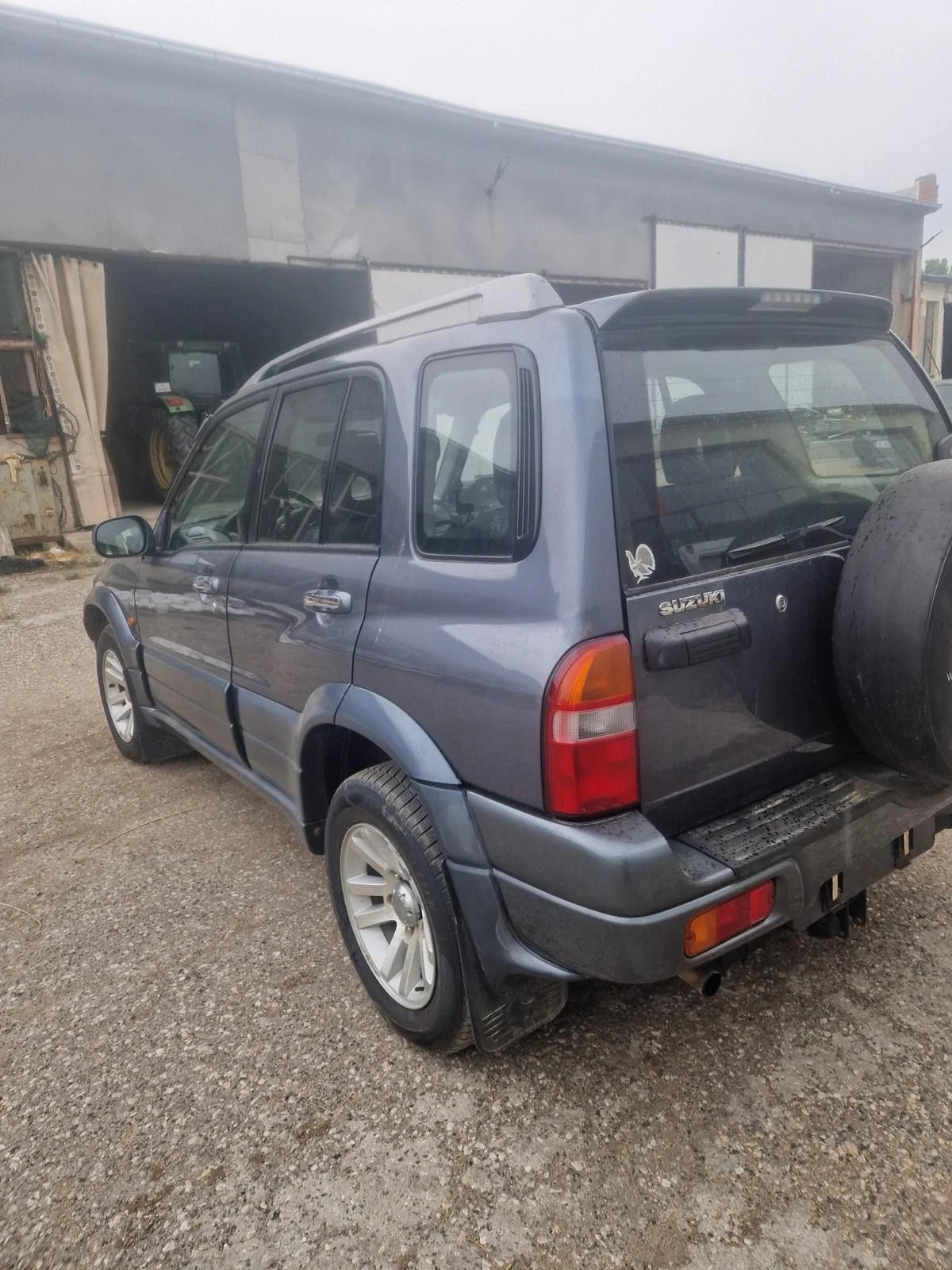 Suzuki Grand vitara 2000 HDI, снимка 5 - Автомобили и джипове - 54511119