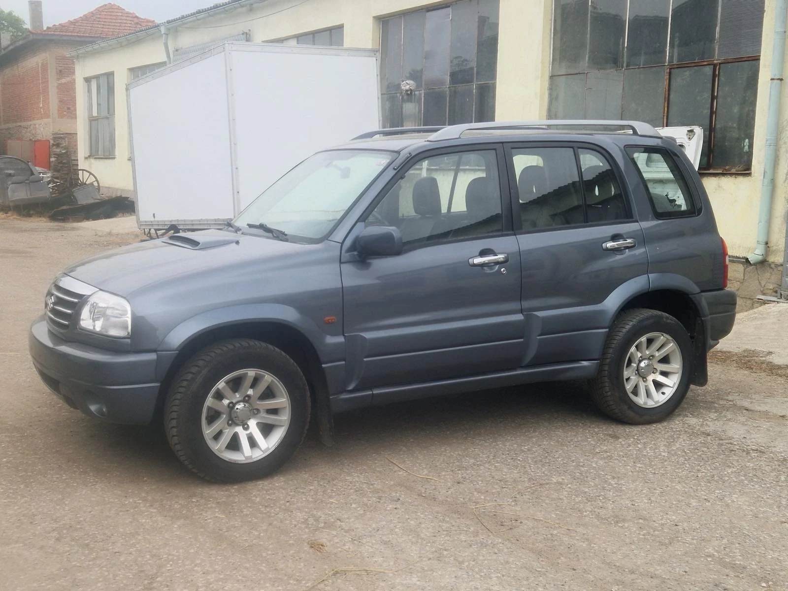 Suzuki Grand vitara 2000 HDI, снимка 3 - Автомобили и джипове - 54511119