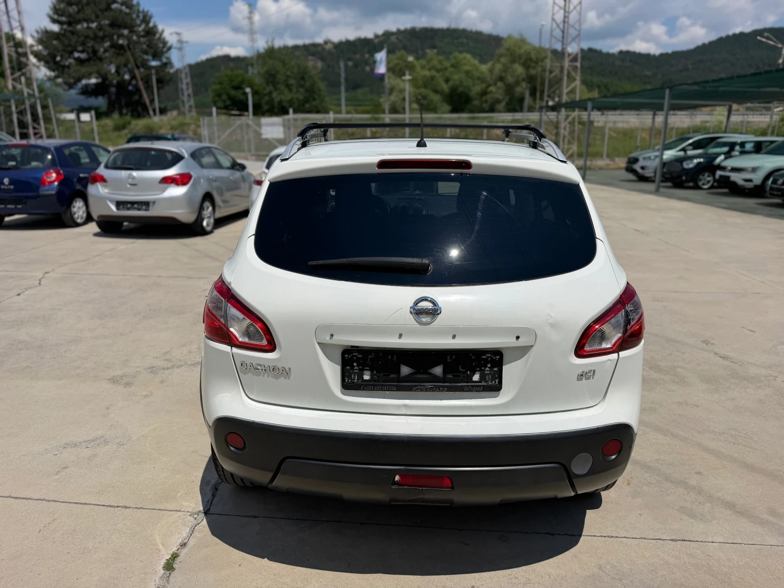 Nissan Qashqai 1.5dci/Panorama/Navi/, снимка 7 - Автомобили и джипове - 55009498
