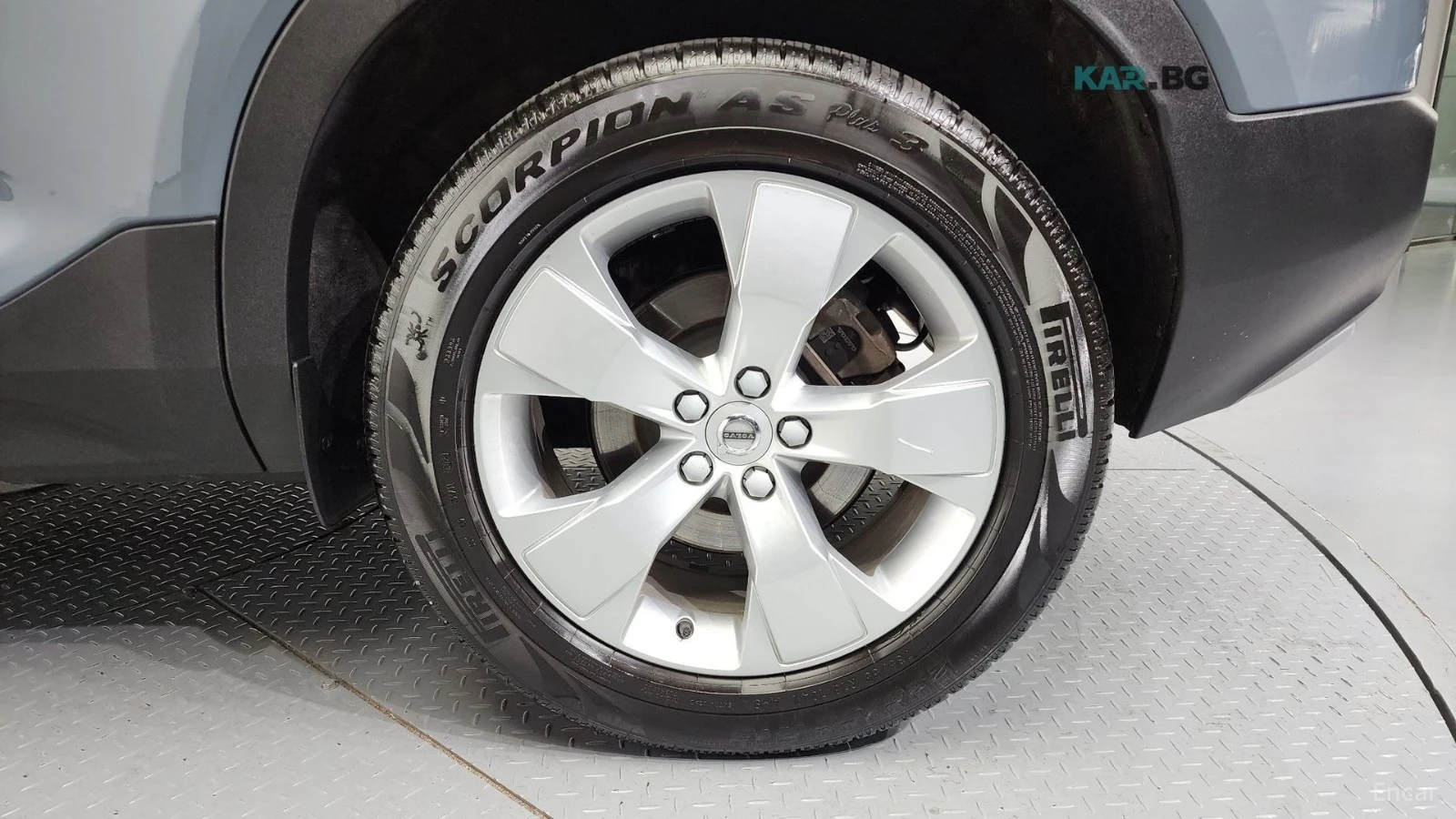 Volvo XC40 T4* MOMENTUM* DISTRONIC* КАМЕРА* SUNROOF* ПОДГРЕВ*, снимка 16 - Автомобили и джипове - 55233473
