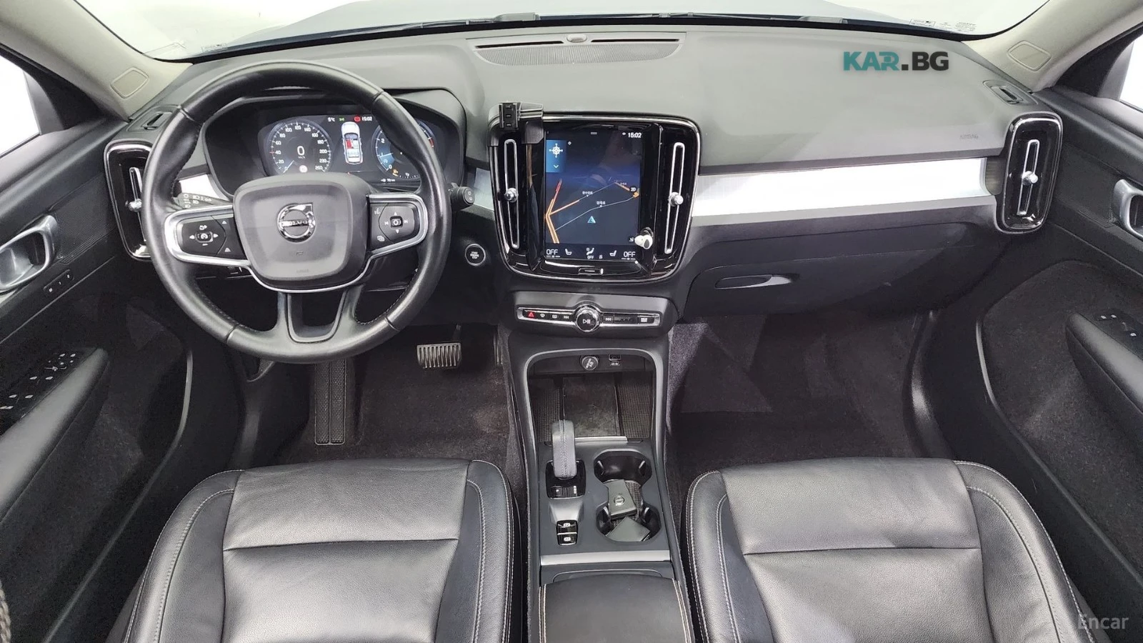 Volvo XC40 T4* MOMENTUM* DISTRONIC* КАМЕРА* SUNROOF* ПОДГРЕВ*, снимка 5 - Автомобили и джипове - 55233473
