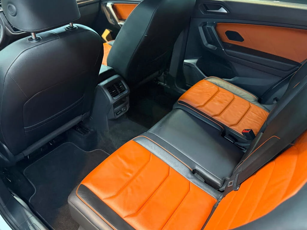 VW Tiguan SEL Premium R-Line 4Motion, снимка 13 - Автомобили и джипове - 55440985
