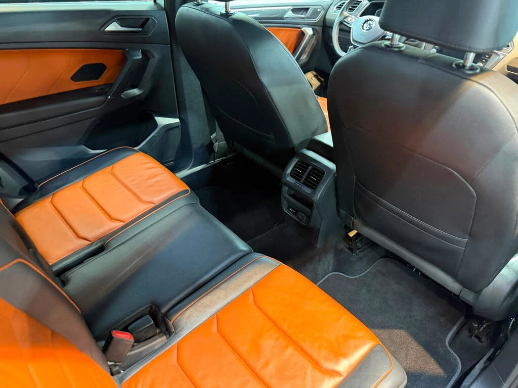 VW Tiguan SEL Premium R-Line 4Motion, снимка 12 - Автомобили и джипове - 55440985