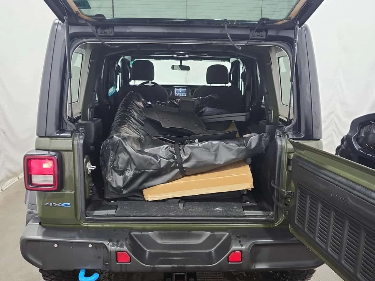 Jeep Wrangler * WILLYS * Един собственик * Без инциденти * , снимка 13 - Автомобили и джипове - 55610868
