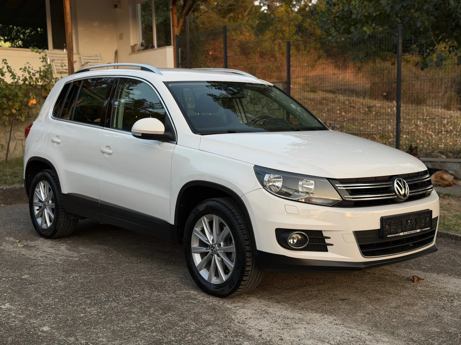 VW Tiguan 2.0TDI DSG 4MOTION KAMERA | Mobile.bg � ����������� 2
