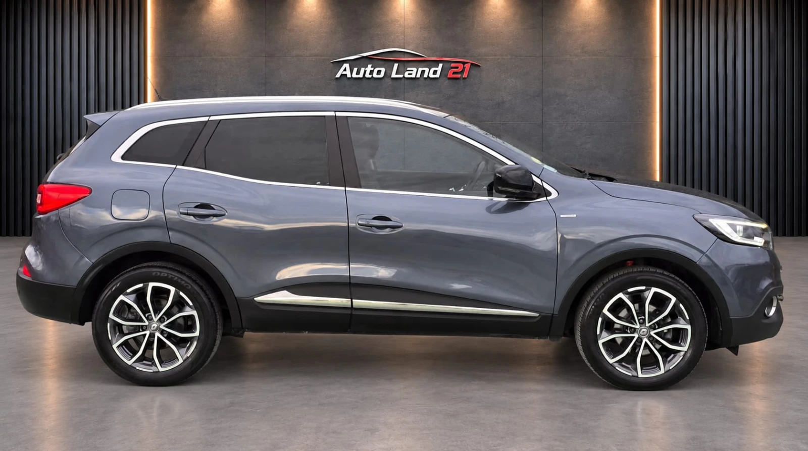 Renault Kadjar 1.6BlueDCI* 131кс* GRAPHITE* 131000км, снимка 4 - Автомобили и джипове - 56010871