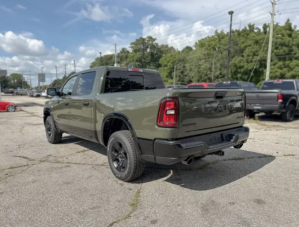 Dodge RAM 1500 5.7 V8 / 10 ������ �������� / ����������  | Mobile.bg � ����������� 6