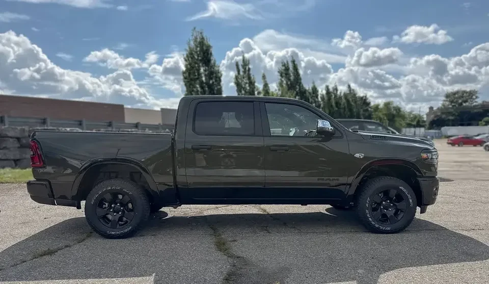 Dodge RAM 1500 5.7 V8 / 10 ������ �������� / ����������  | Mobile.bg � ����������� 8