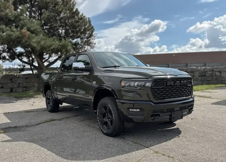 Dodge RAM 1500 5.7 V8 / 10 ������ �������� / ����������  | Mobile.bg � ����������� 2