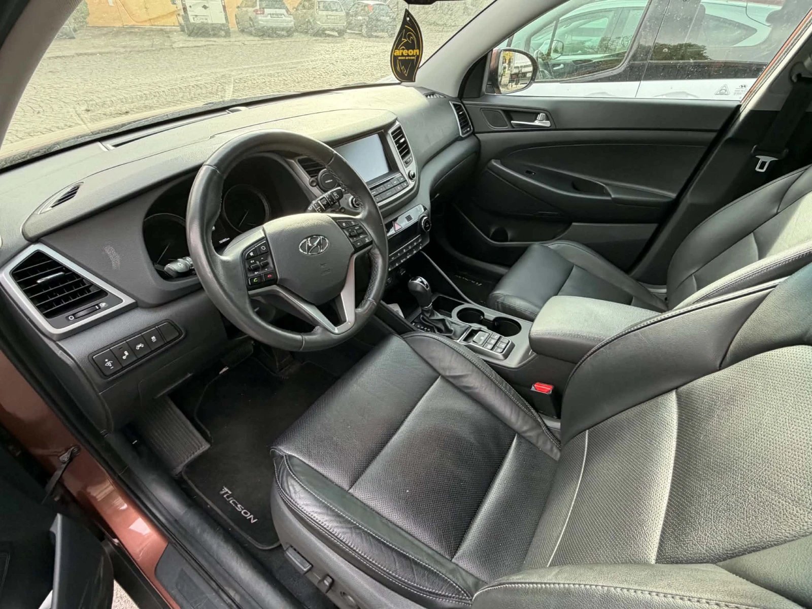 Hyundai Tucson, снимка 4 - Автомобили и джипове - 56724474