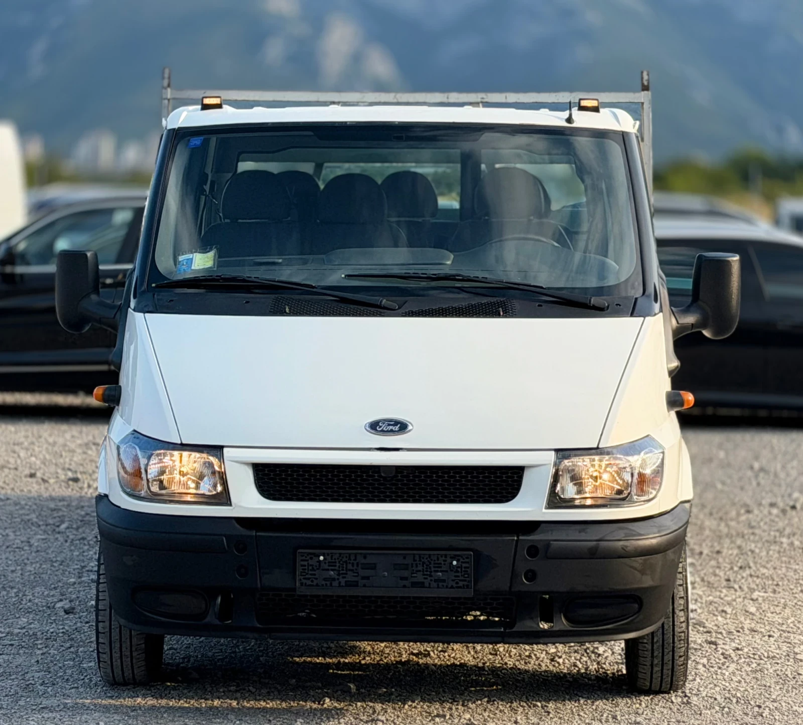 Ford Transit 2.4TD 120кс * ИТАЛИЯ* * КЛИМАТИК* * Двойна гума* , снимка 2 - Бусове и автобуси - 55307095